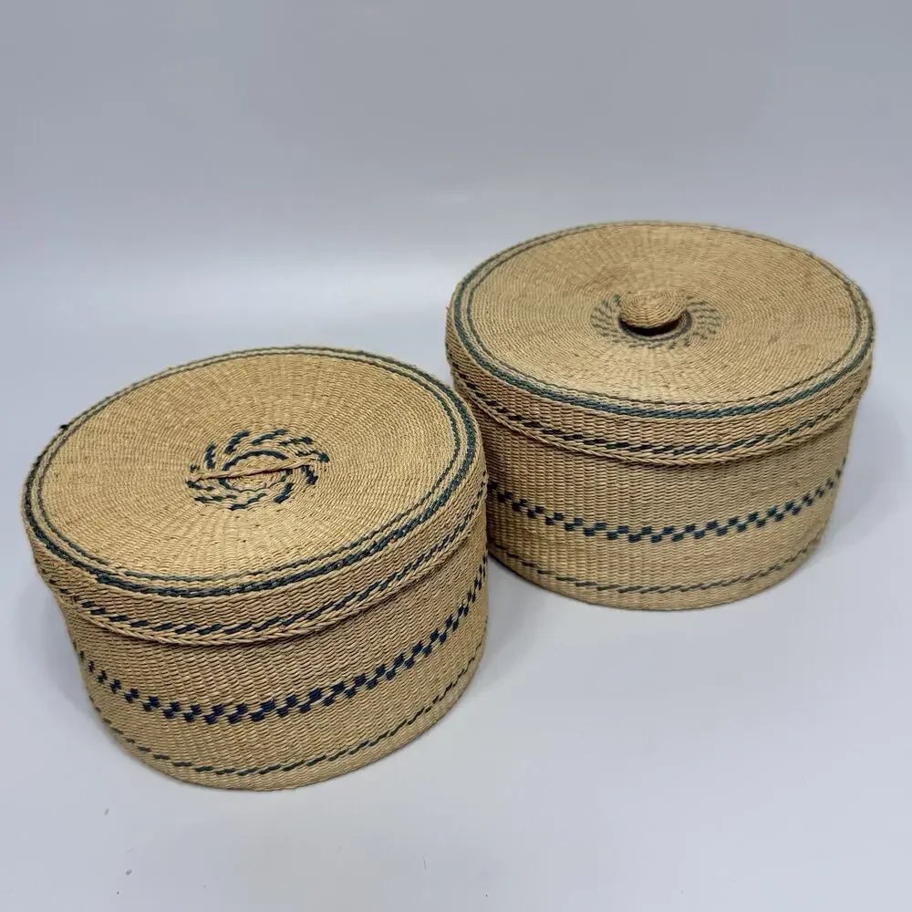 Set 2 Beige Teal Green Tightly Woven Nesting Baskets Lids Boxes Round 5.75